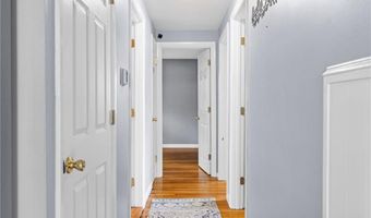 794 Main Ave, Warwick, RI 02886