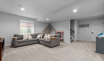 W5553 HOELZEL Way, Appleton, WI 54915