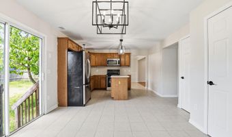 808 Anchor Ave, Beachwood, NJ 08722
