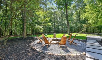21663 OATLANDS Rd, Aldie, VA 20105