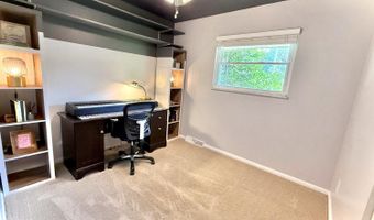 1597 Blueorchard Dr, Anderson Twp., OH 45230