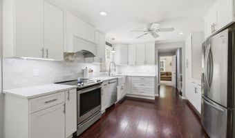 17 Wolfpits Rd, Bethel, CT 06801