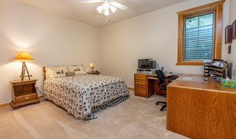 1728 Golden Dr SW, Alexandria, MN 56308