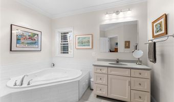 40 Lloyd Bowen Ct, Glocester, RI 02814
