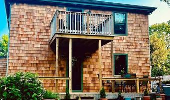 2 E Blvd 2, Middletown, RI 02842
