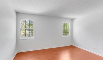 1008 Glenleaf Dr, Peachtree Corners, GA 30092