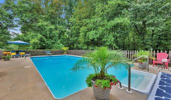 684 Mardis Point Rd, Baileyton, AL 35019