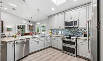 403 FLAMINGO Dr, Apollo Beach, FL 33572