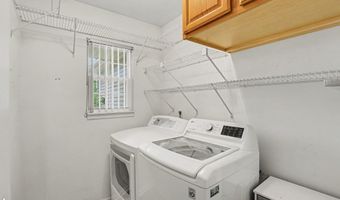 593 Allison Dr, Almont, MI 48003