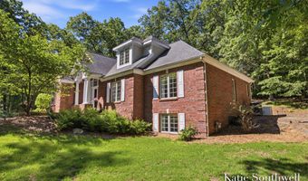 1800 Sterling Oaks Blvd SE, Ada, MI 49301
