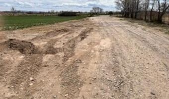 1419 E River Rd, Belen, NM 87002