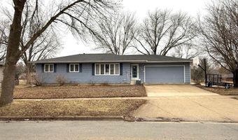 419 W Overmeyer Dr, Algona, IA 50511