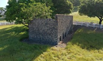 208 Ursuline Rd, Santa Rosa, CA 95403