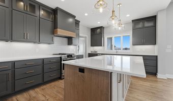 2046 Links Ln, Auburn, IN 46706