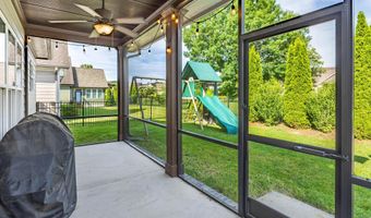 11031 Prairie Lake Dr, Apison, TN 37302