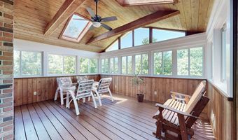54 Flax Hill Rd, Brookfield, CT 06804