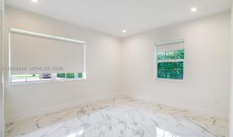 52 Camden Dr, Bal Harbour, FL 33154