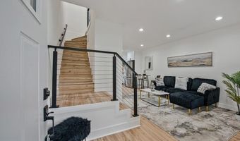 305 34TH Pl NE, Washington, DC 20019