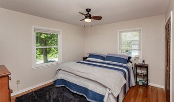 2304 Northwestern Ave, Ames, IA 50010