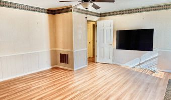 66 Meadow Ln, Barnwell, SC 29812