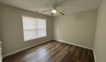 805 N Sycamore St, Aberdeen, NC 28315