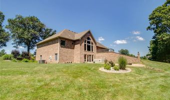 105 Lake Dr, Alton, IL 62002