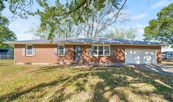 107 Circle Dr, Archie, MO 64725