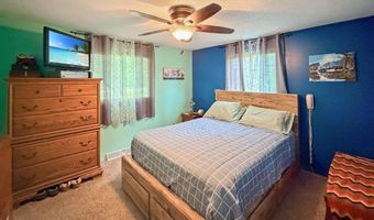 2024 Violet Ave, Aredale, IA 50605