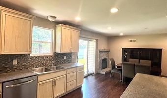 732 WOODRUN, Ballwin, MO 63026