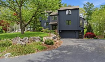 5 Aurora Dr, Cumberland, RI 02864