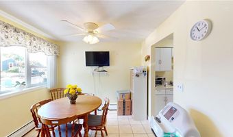 7 Notre Dame St, Central Falls, RI 02863