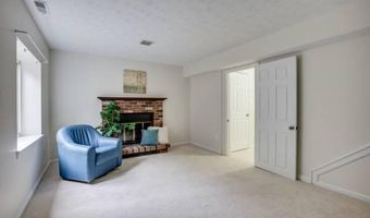 2025 N GLEBE Rd, Arlington, VA 22207