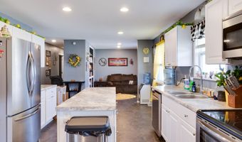 1409 Cleveland Ave, Baxter Springs, KS 66713