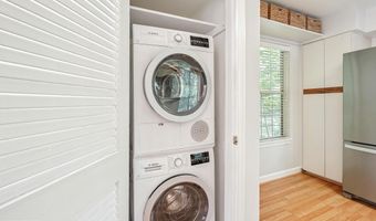 10824 ANTIGUA Ter #201, Rockville, MD 20852