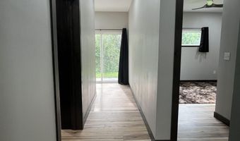 121 N 9th St, Albia, IA 52531