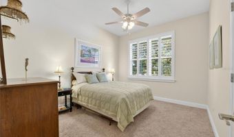 6903 CRESTPOINT Dr, Apollo Beach, FL 33572