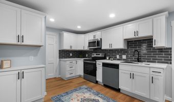 5 Bond St, Brookline, NH 03033