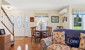 61 Pond Rd, Albion, ME 04910