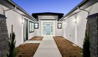 2745 Alexander Dr, Escondido, CA 92029