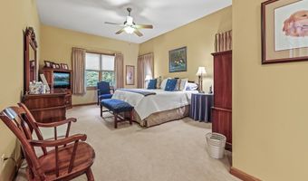 1059 Oakwood Dr, Alliance, OH 44601