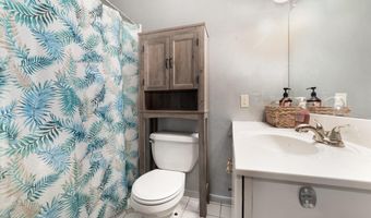 812 W Ctr, Alma, MI 48880