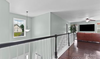 8 Secrest Dr, Arden, NC 28704