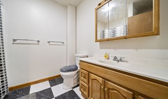 835 Erickson Rd, Ashby, MA 01431