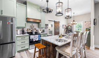 250 Saddlebrook Cir, Austin, AR 72007