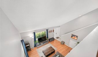 933 Williamsburg Cir, Warwick, RI 02886