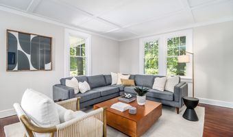 27 Obtuse Rd S, Brookfield, CT 06804