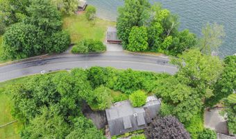 279 Candlewood Lake Rd, Brookfield, CT 06804