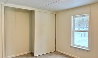 61 Lily Ln W, Altoona, WI 54720