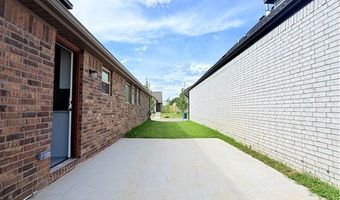 2905 SW Lovely Ln, Bentonville, AR 72713