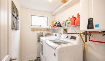 4 E 20TH St, Barnegat Light, NJ 08006